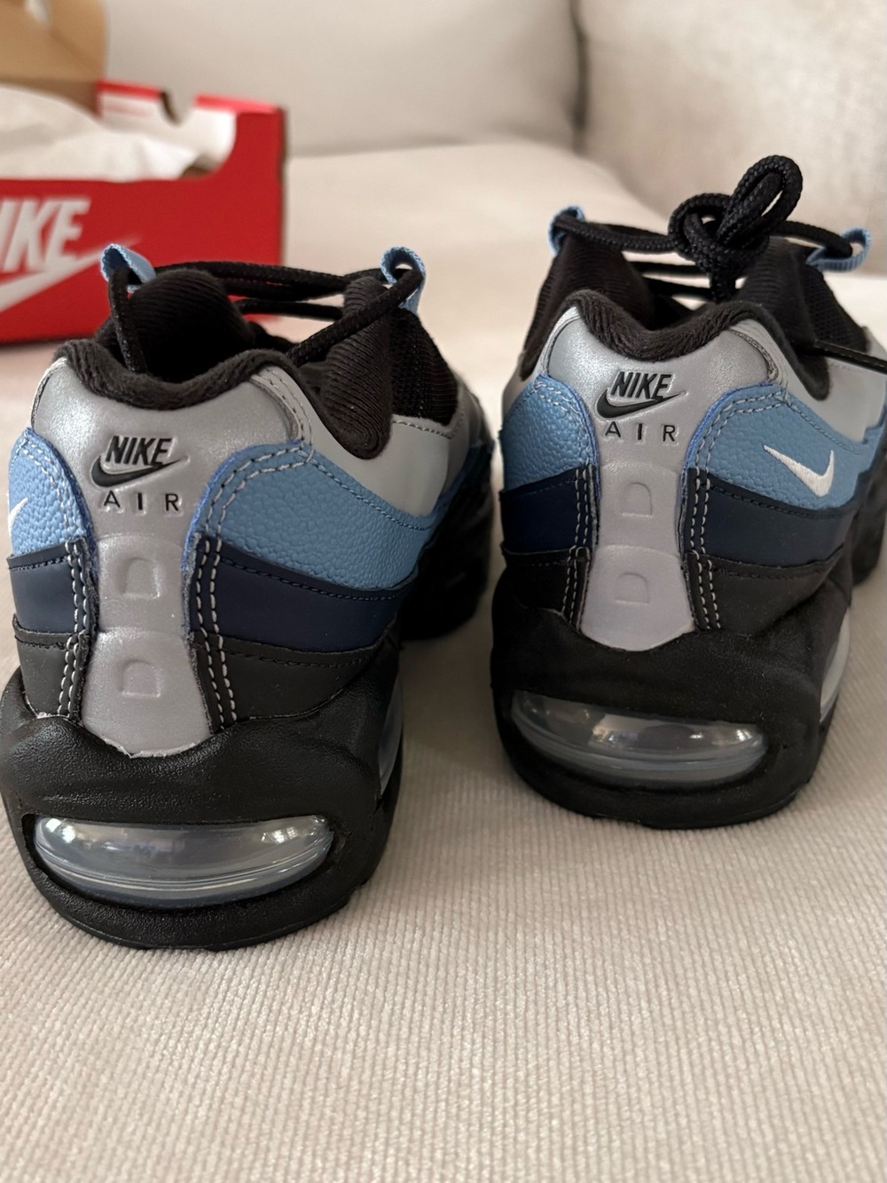 Nike Air Max 95 Big Bubble Black & Light Blue Sneakers Size 5.5Y - Picture 3 of 5